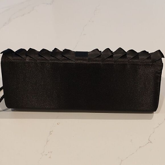 Jessica McClintock Black Pleated Shoulder/Clutch Evening Baguette Bag - Picture 3 of 10